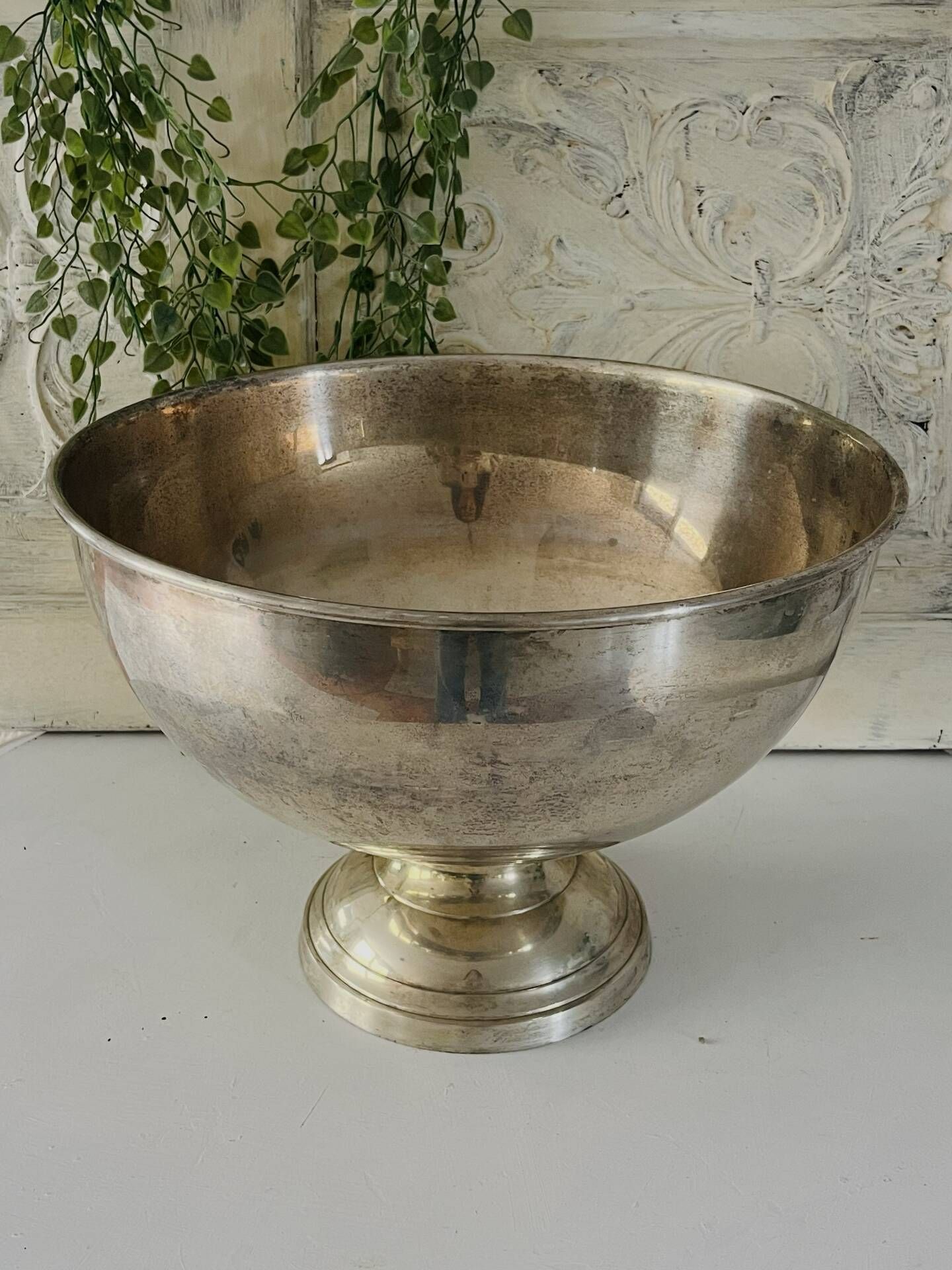Champagne bucket Silver Plated vasque on Pedestal,