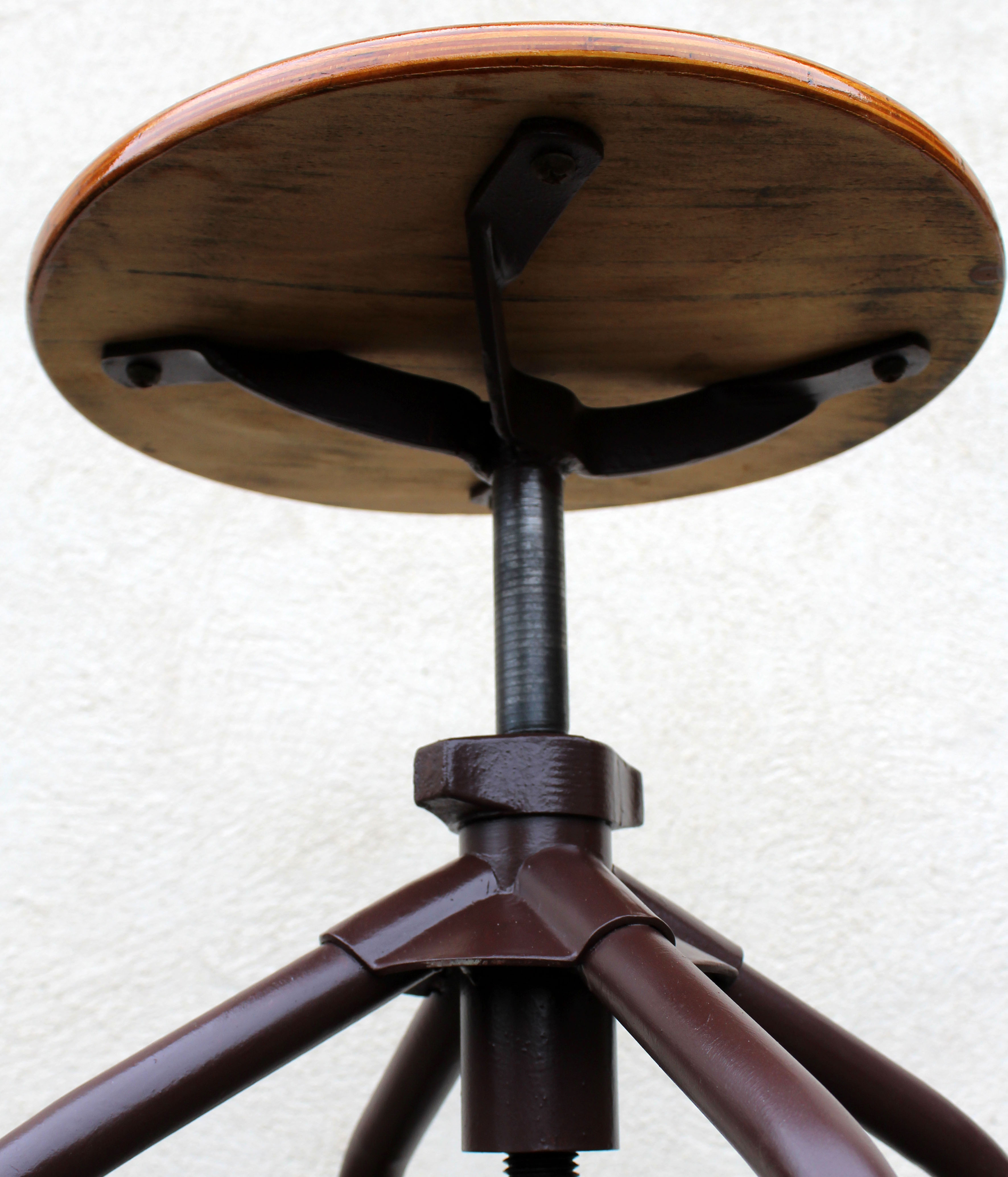 Tabouret industriel réglable "raymond"