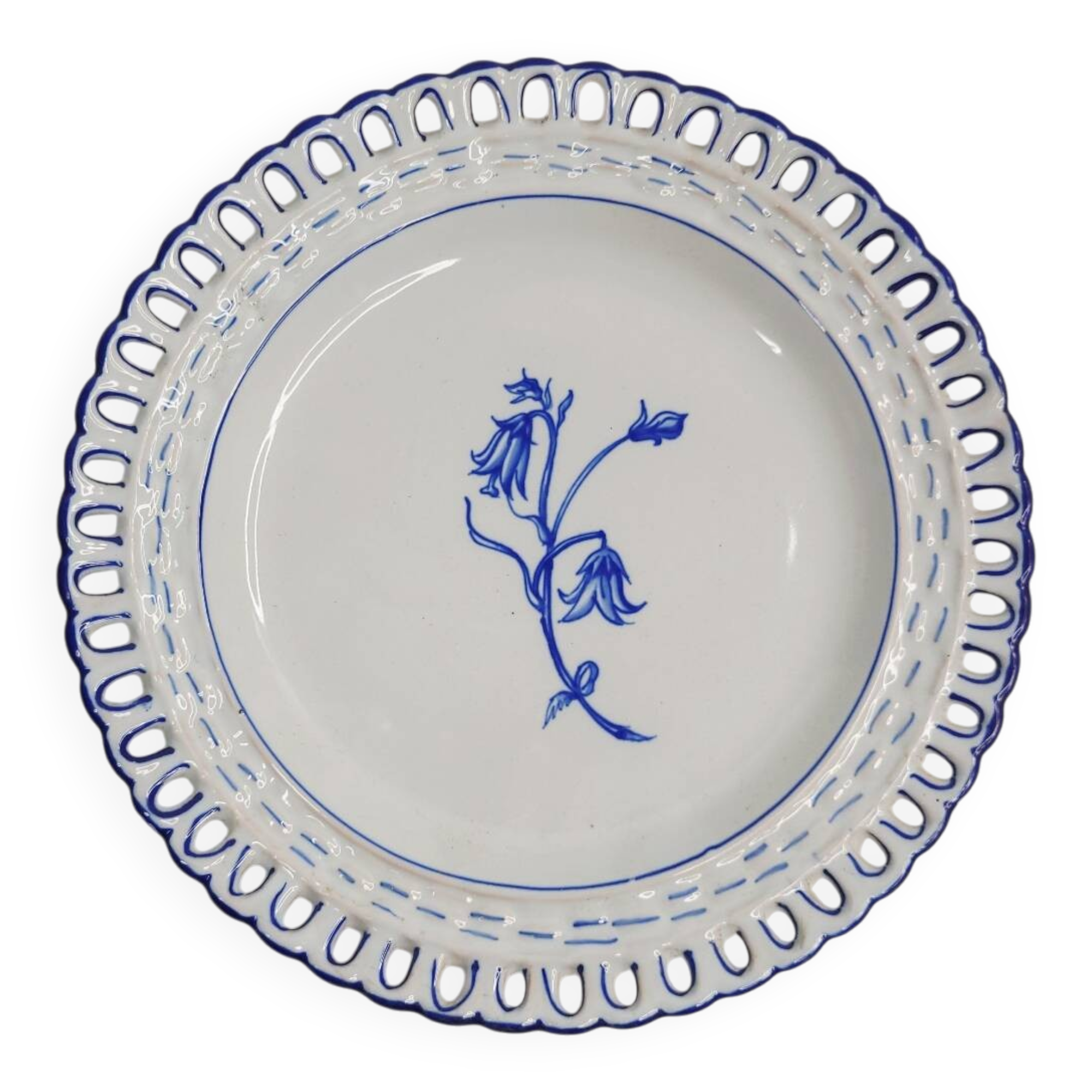 Antique plate in faience – Émile Gallé at Saint-Clément