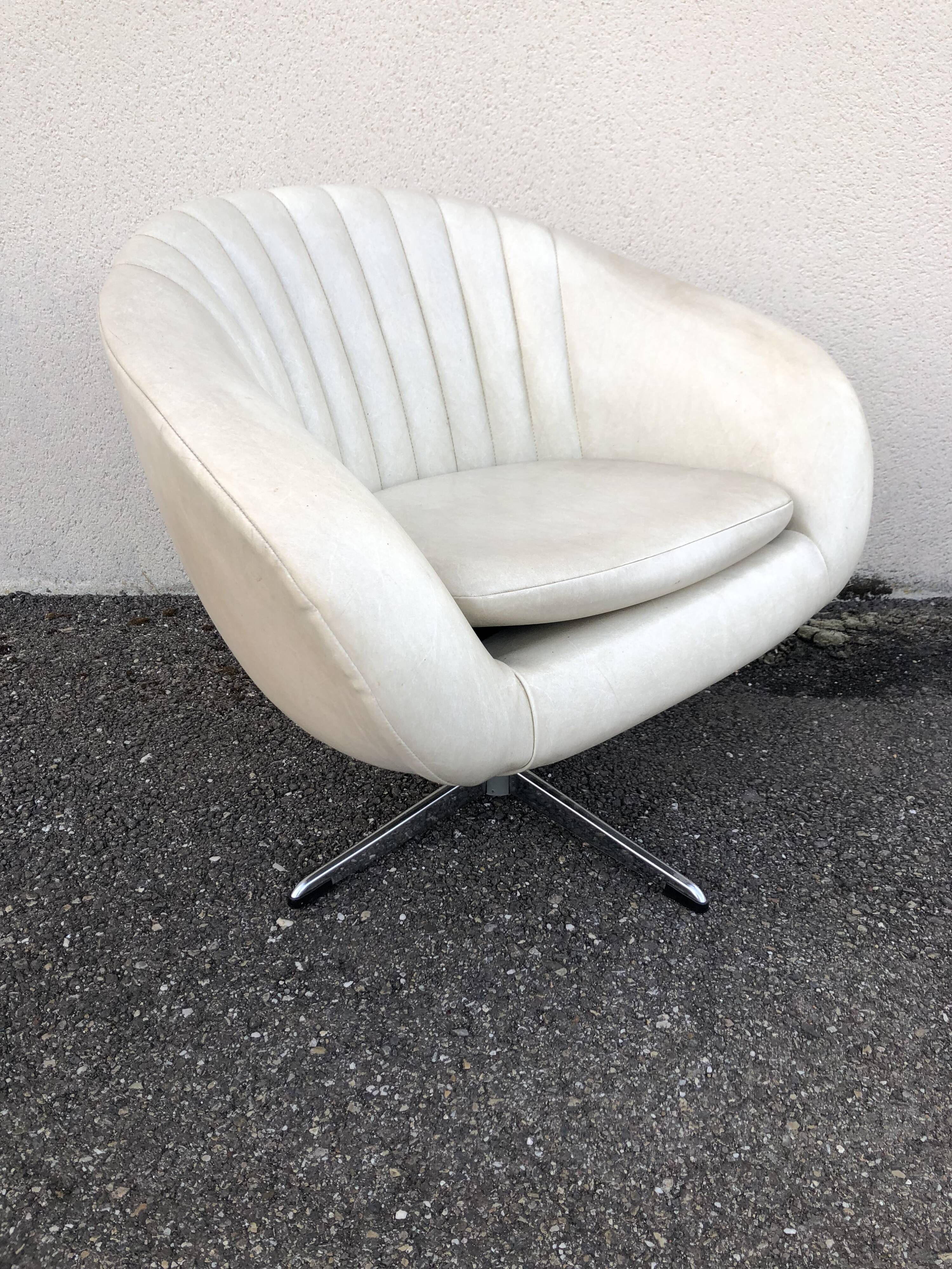 Vintage 70s white leatherette shell armchair