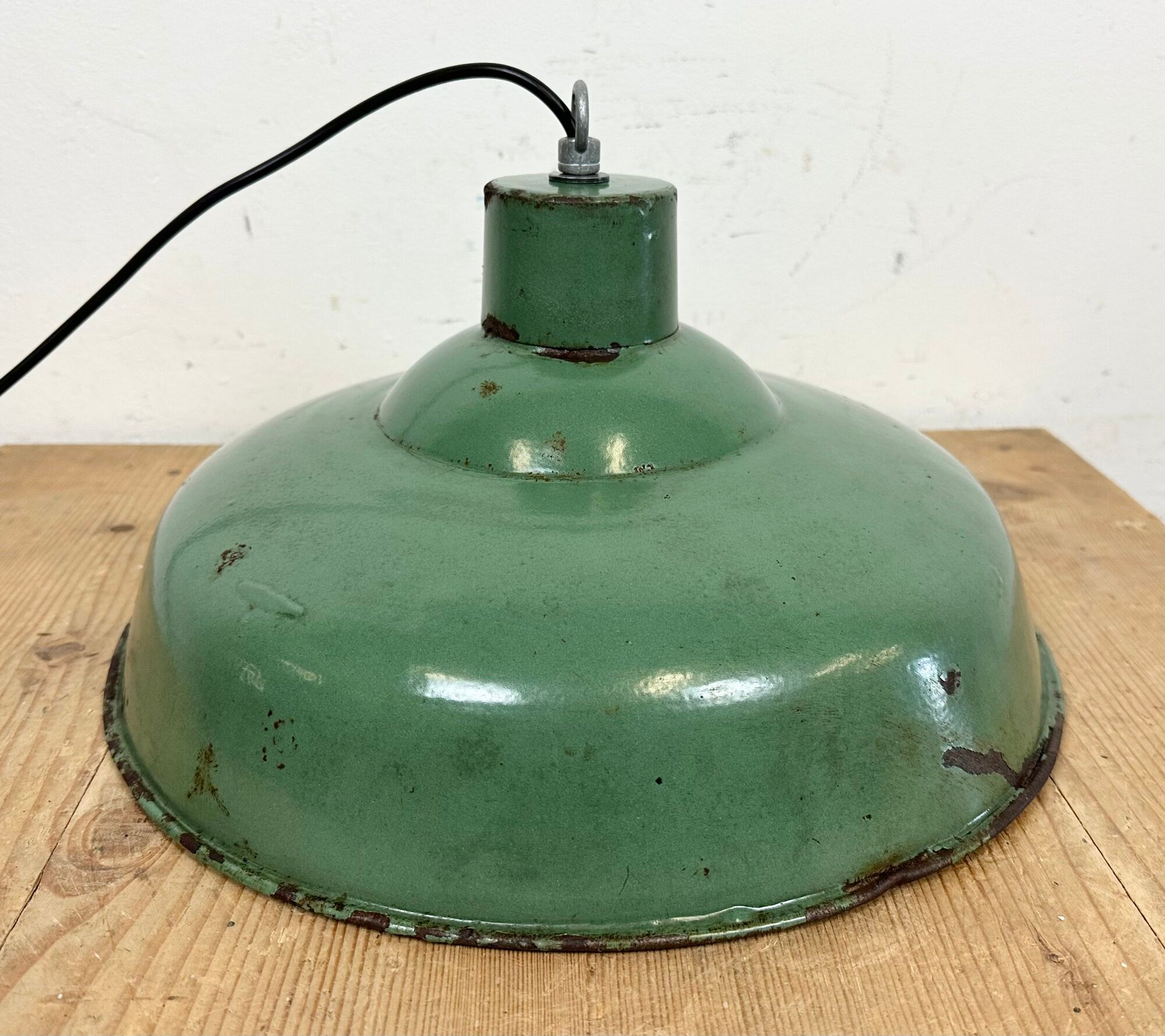 Industrial french green enamel factory lamp, 1960s
