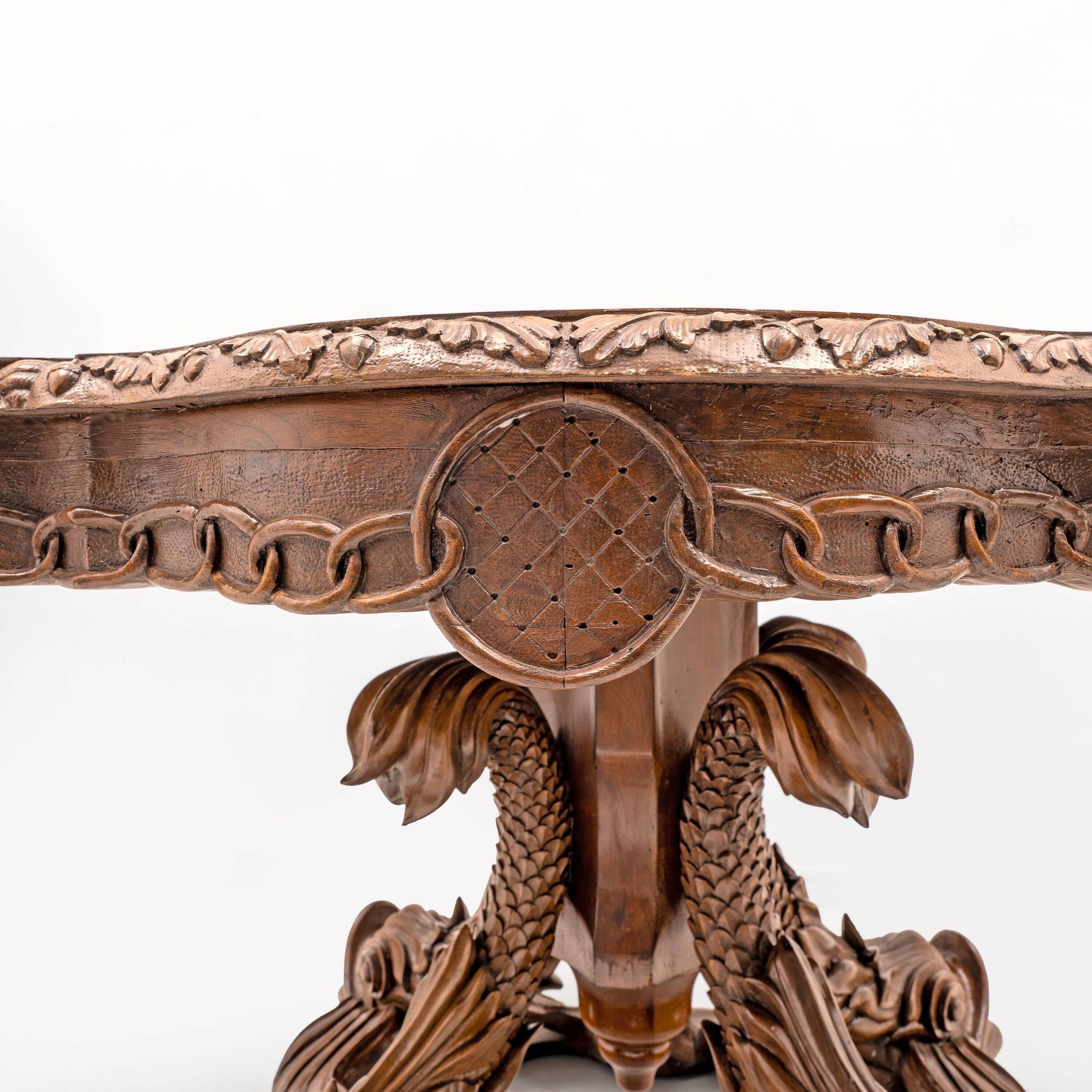 Attributed to Henry Eyles Victorian Walnut Center Table England Mid-19th