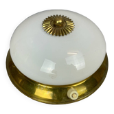 Petite applique encastrée en verre opalin blanc