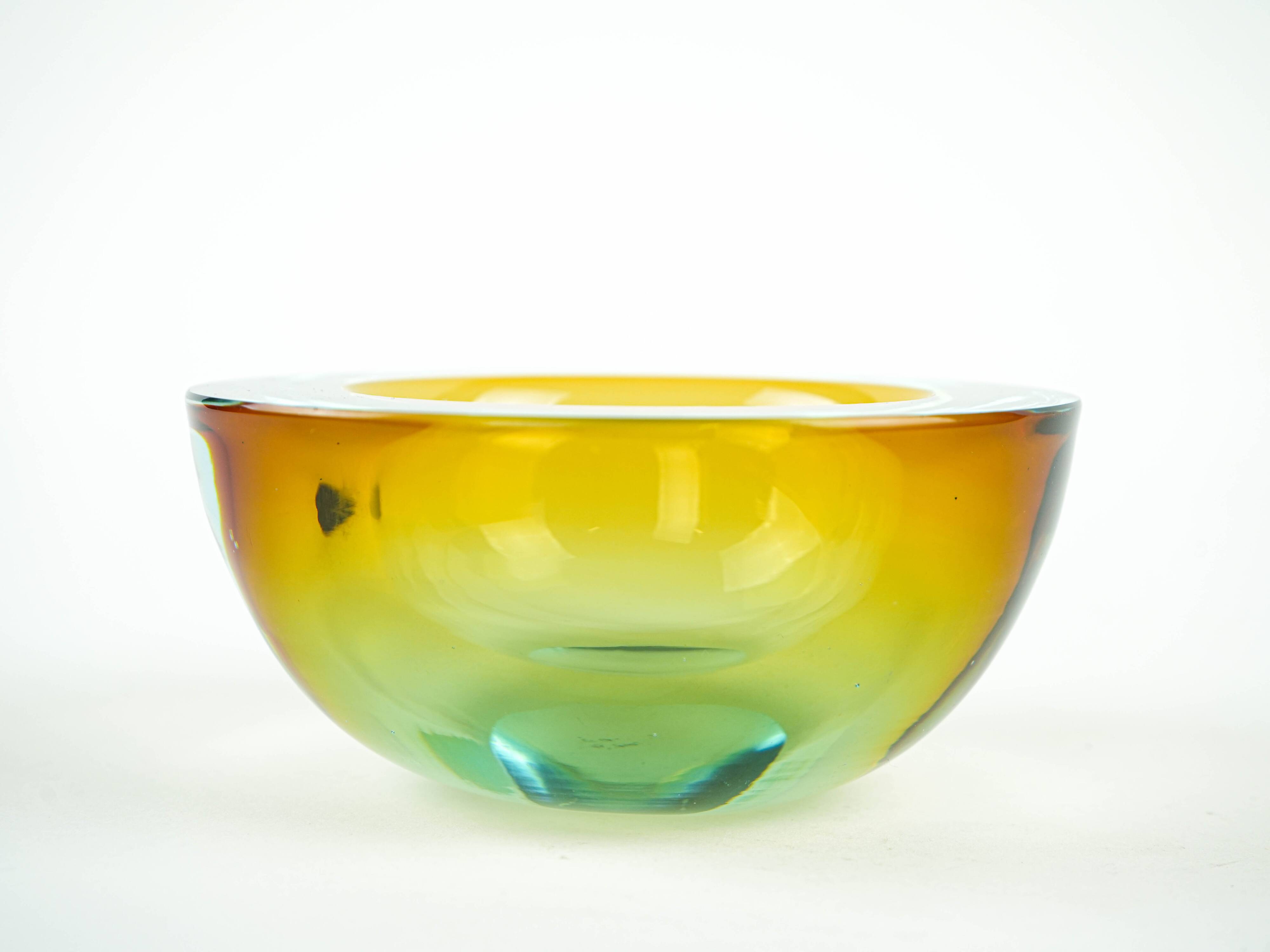 Glass bowl, Murano glass, 1970s, made in Italy