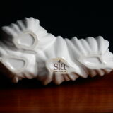 White ceramic vase design Sia