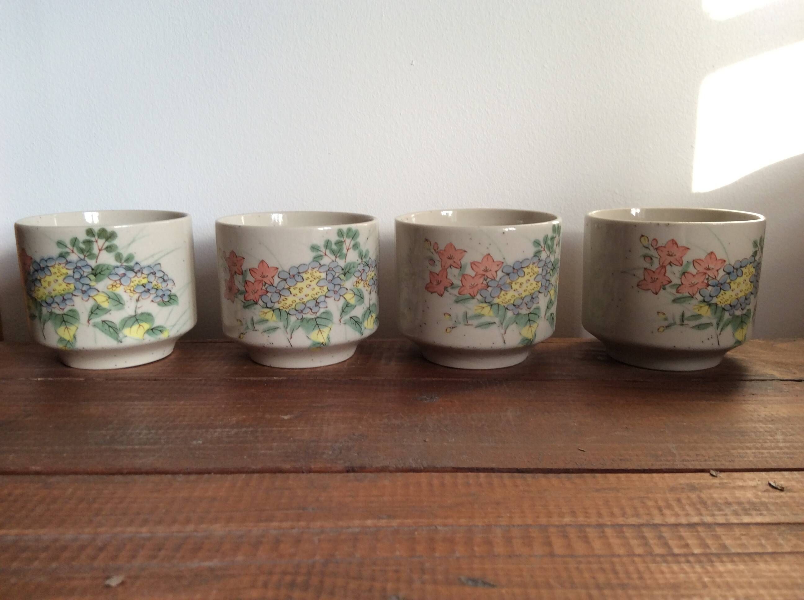 4 tasses à café