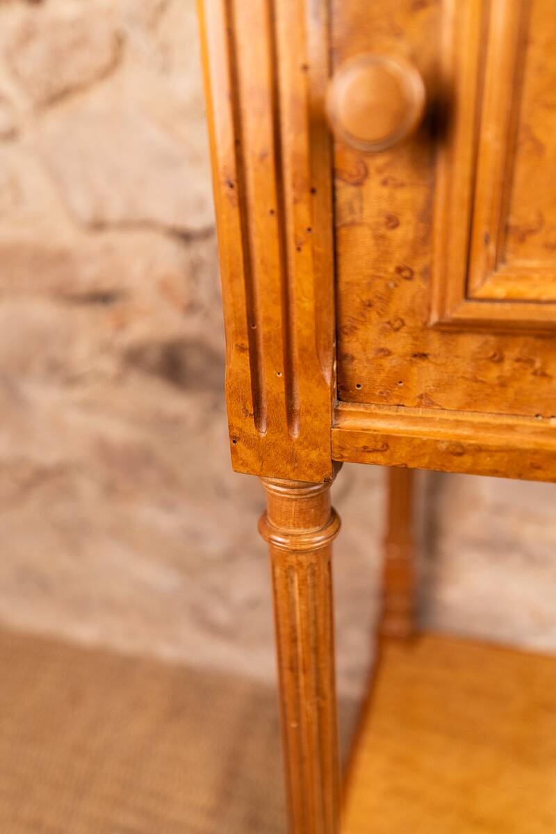 Neo-Louis XVI Nightstand in Spotted Maple & White Marble (Late 19th Century)