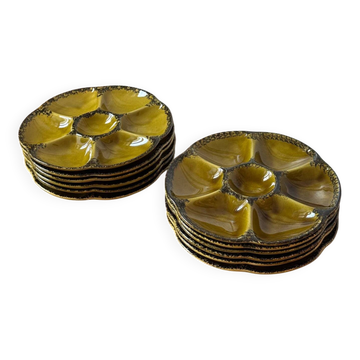 Lot d'assiettes en faïence de Gien
