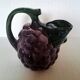 Jug in slipware Grape cluster