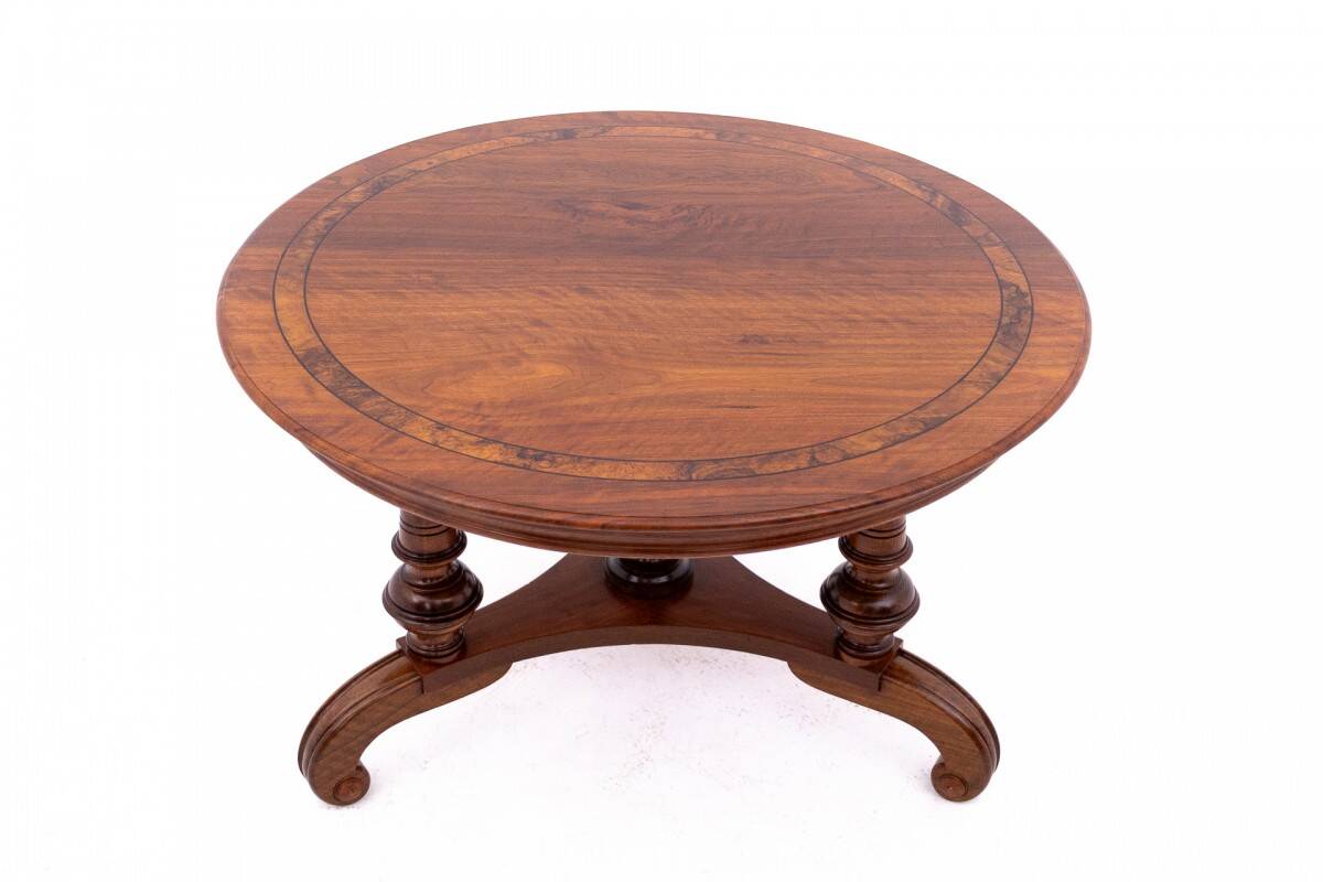 Round table - bench, Northern Europe, late 19th century. After renovation.