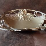 Metal basket with vine decor