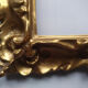 Cadre carré sculpté doré