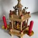 Pyramide carrousel de Noël en bois avec bougies