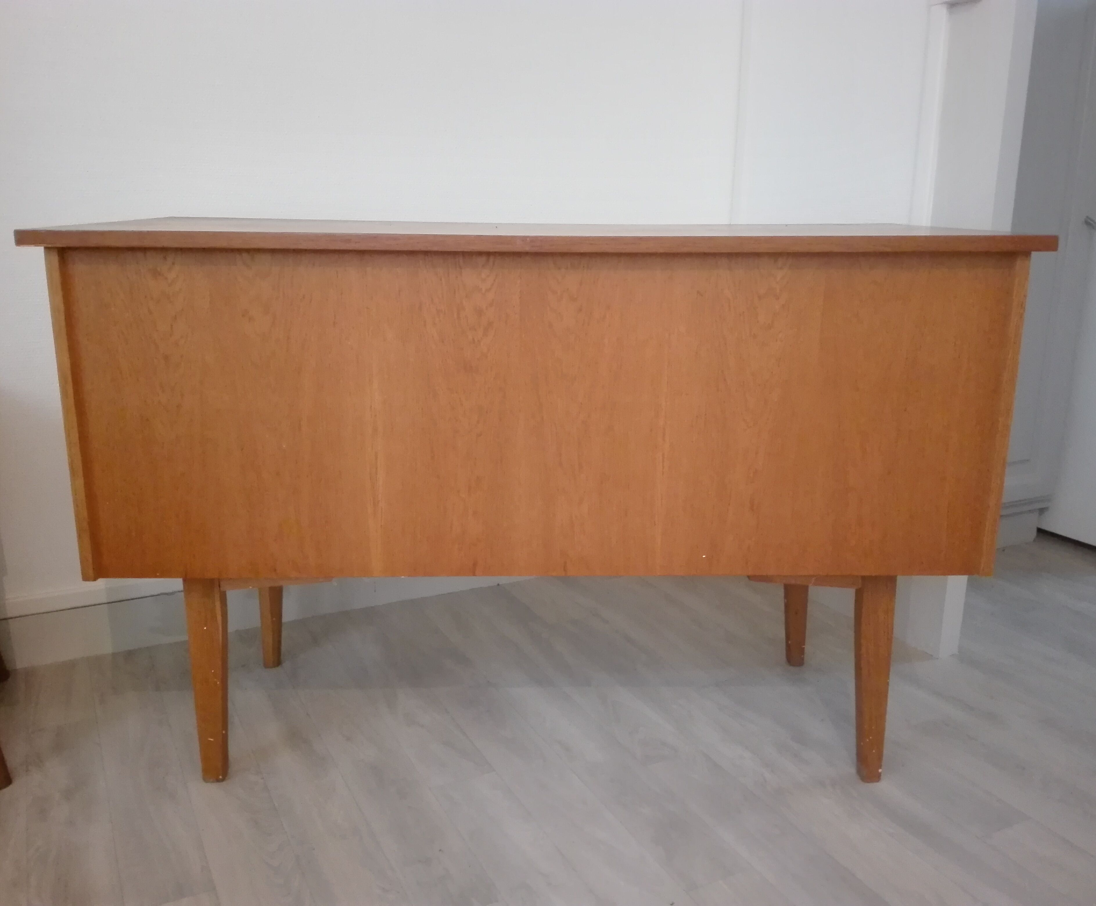 Bureau pieds compas style scandinave