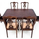 Table et chaises anciennes du 19ème siècle, Europe occidentale.