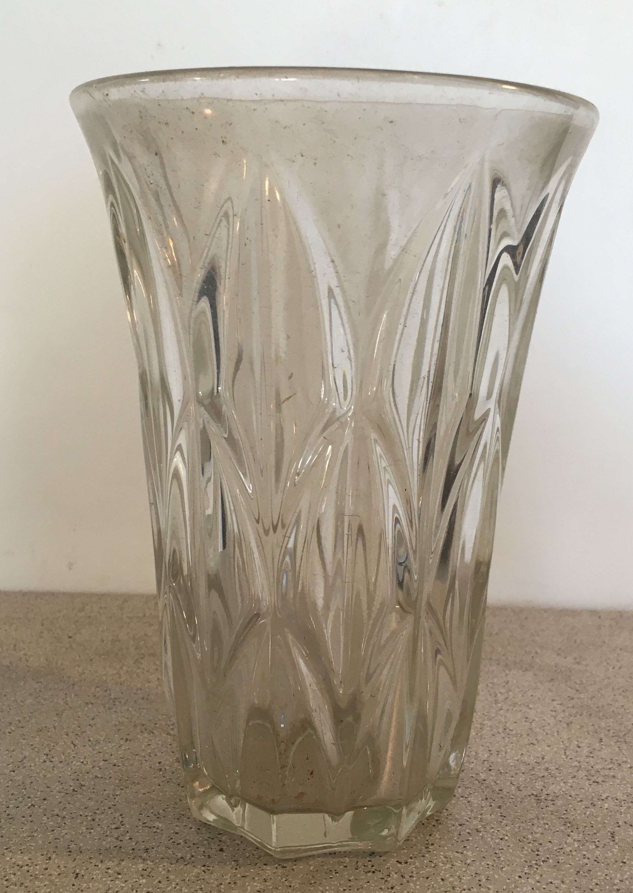 Glass vase