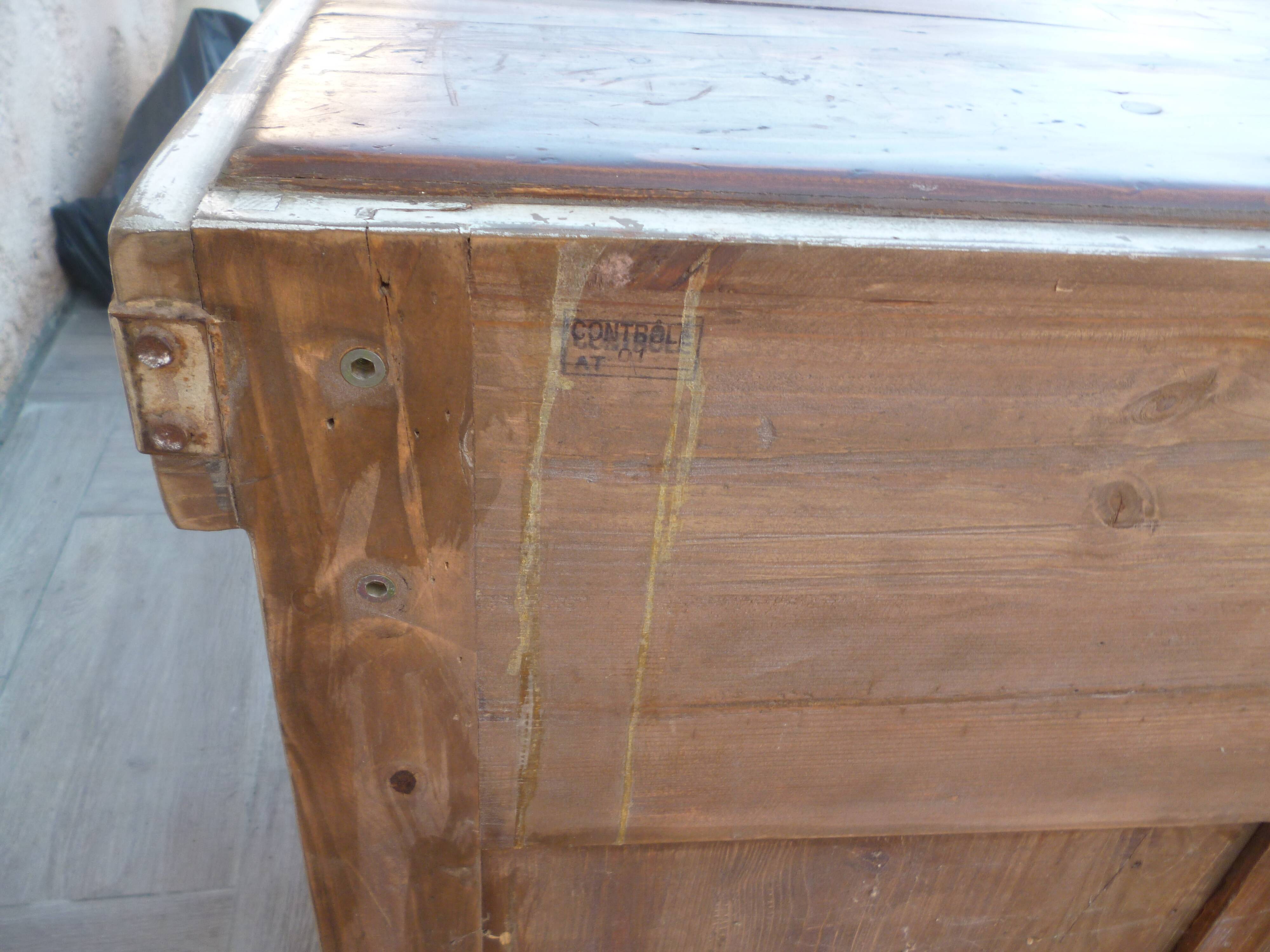 Country Corner log cabinet