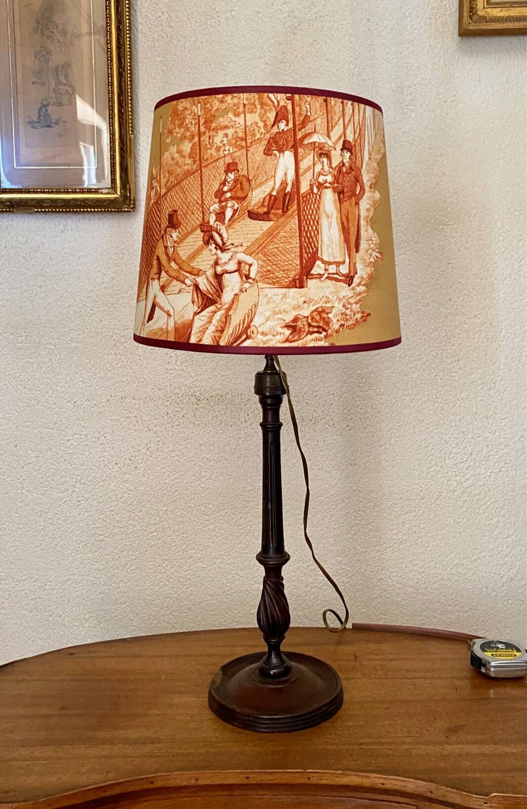 Antique wooden lamp - Toile de Jouy lampshade