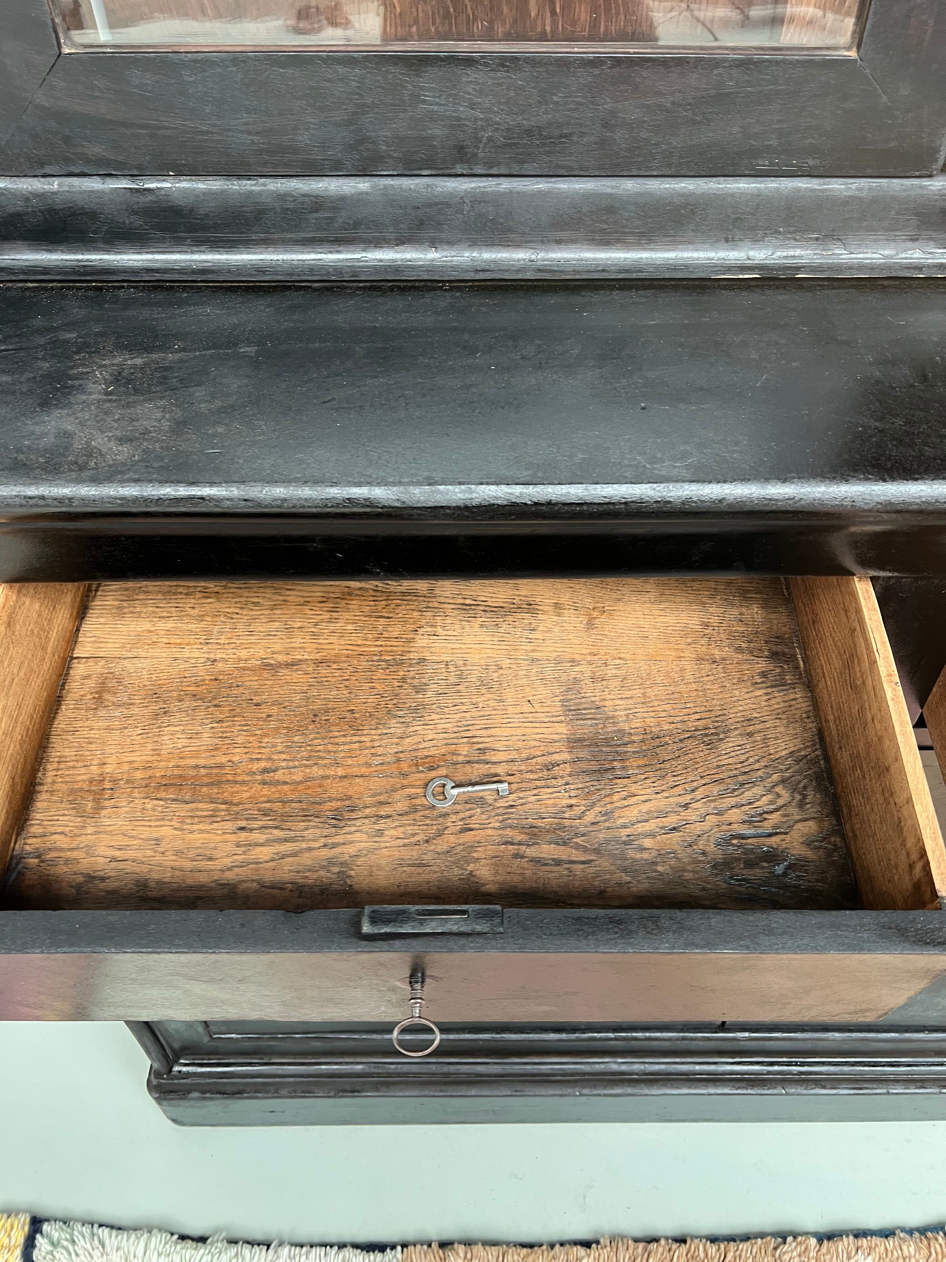 Sideboard - showcase 2 old body in blackened wood