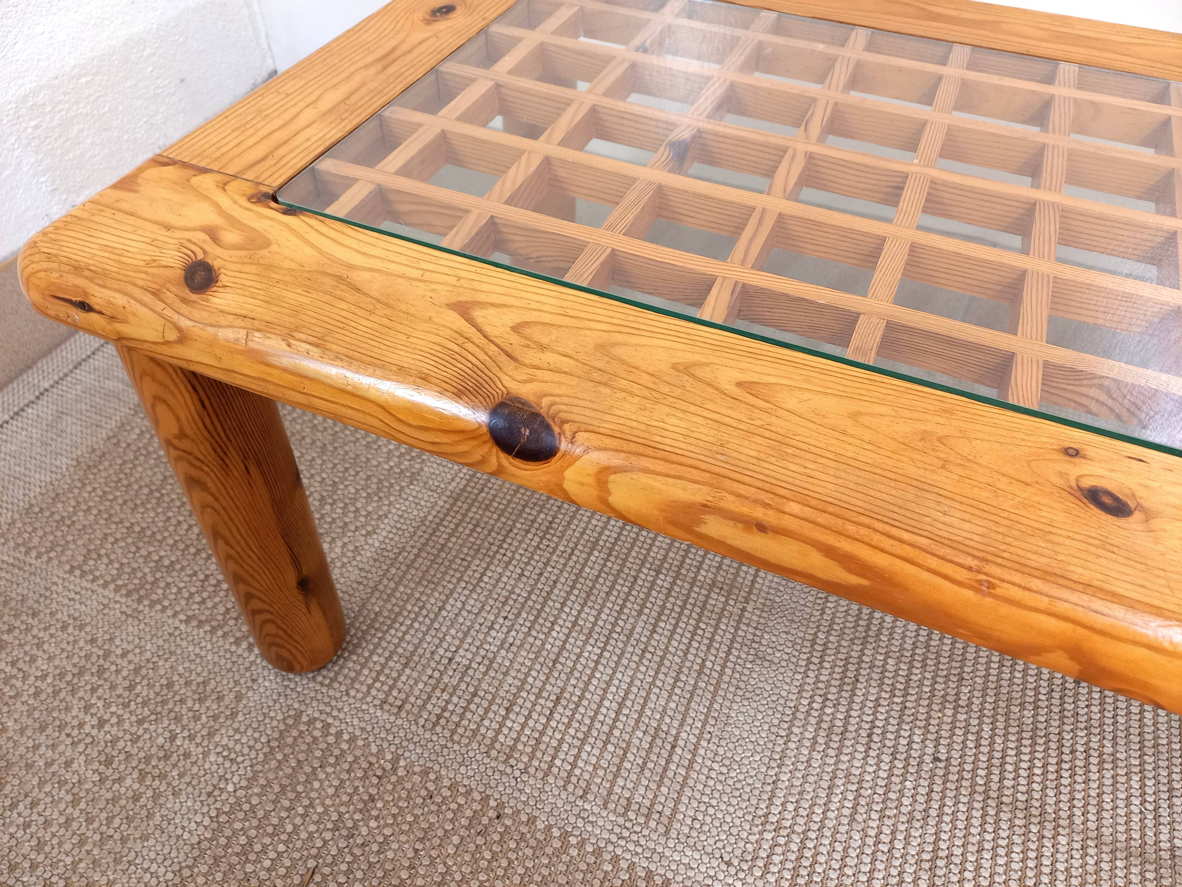 Vintage modernist coffee table in pine and glass 70s 80s