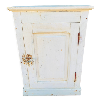 Medicine cabinet