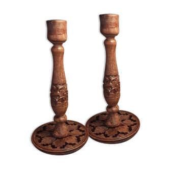 Lot 2 vintage wooden candlesticks