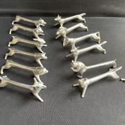 12 animal knife holders in tin
