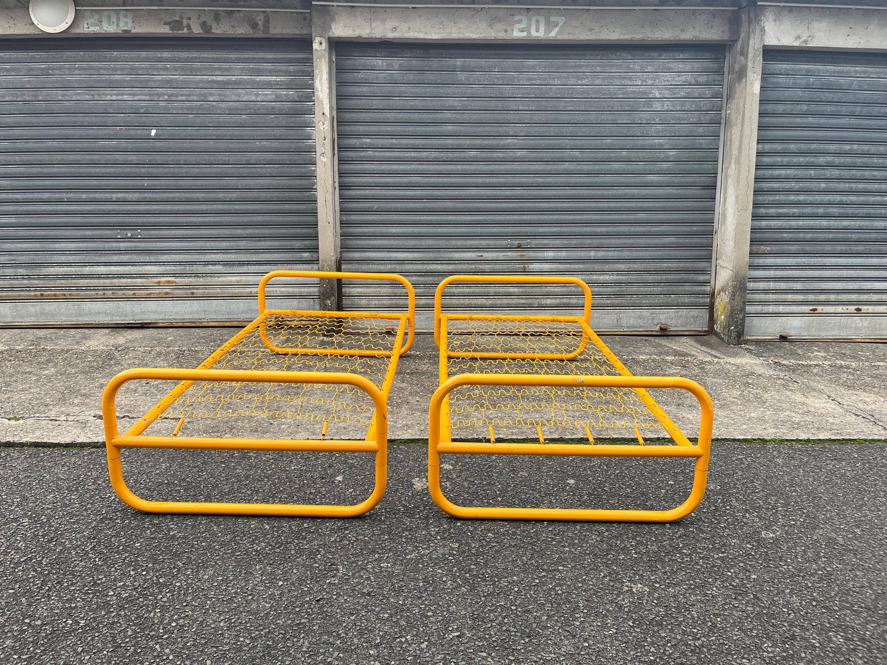 Pair of metal beds Marc Berthier collection Twenty Tube 1972