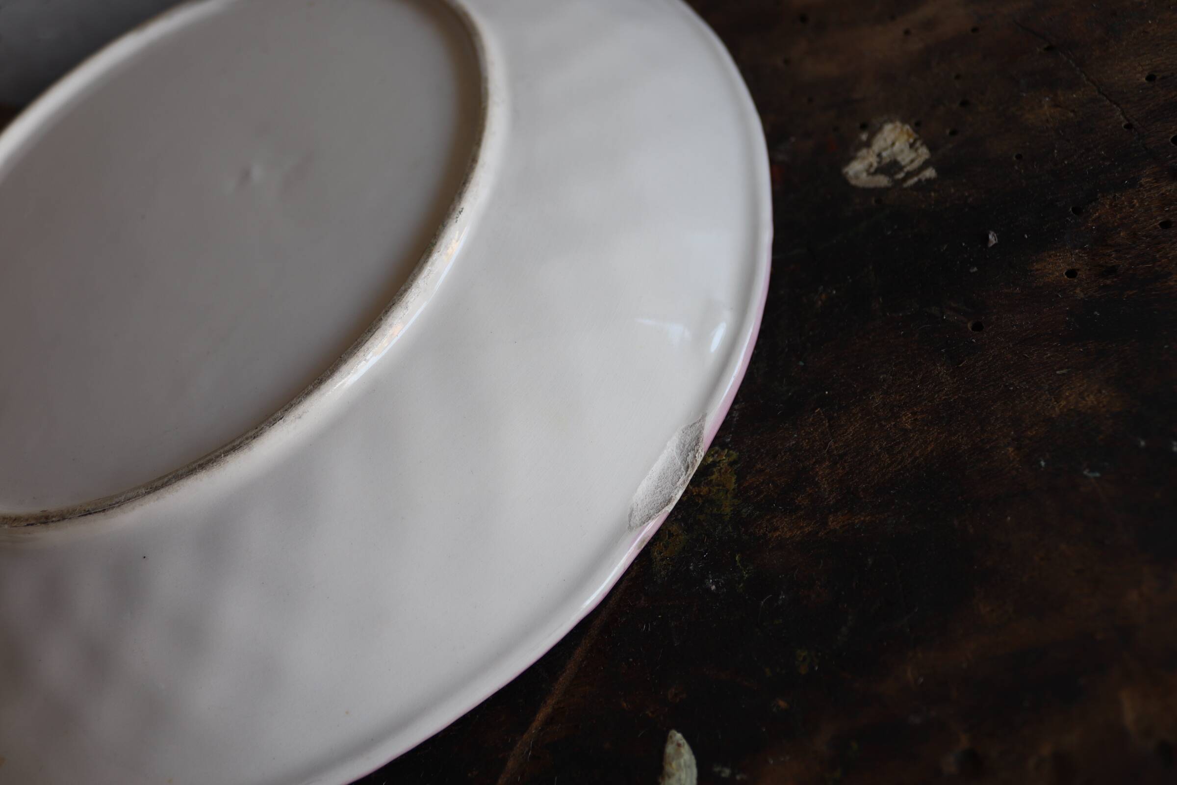 Salad bowl and drainer in vintage slip