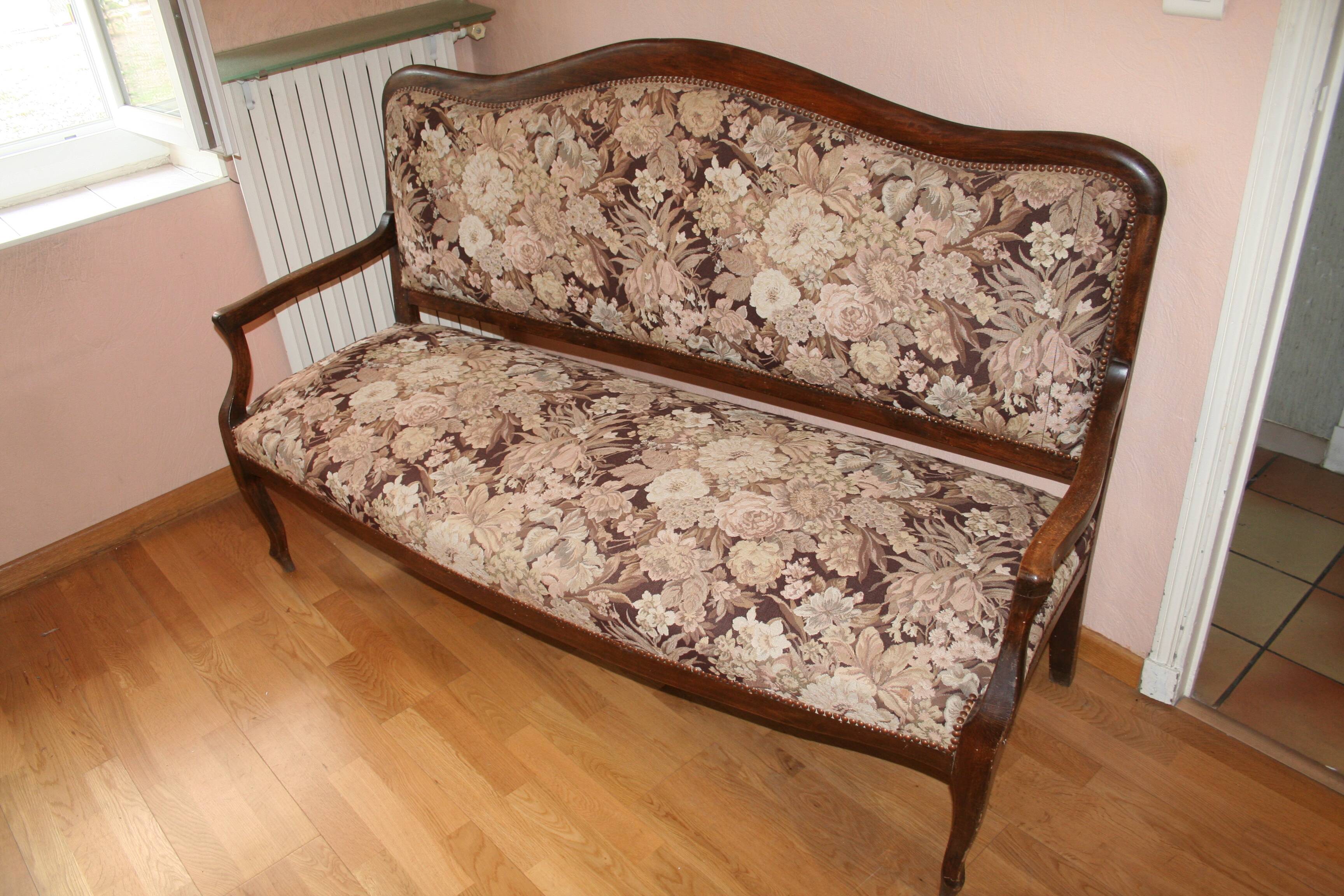 Old provencal bench studded fabric & solid wood 3 seat