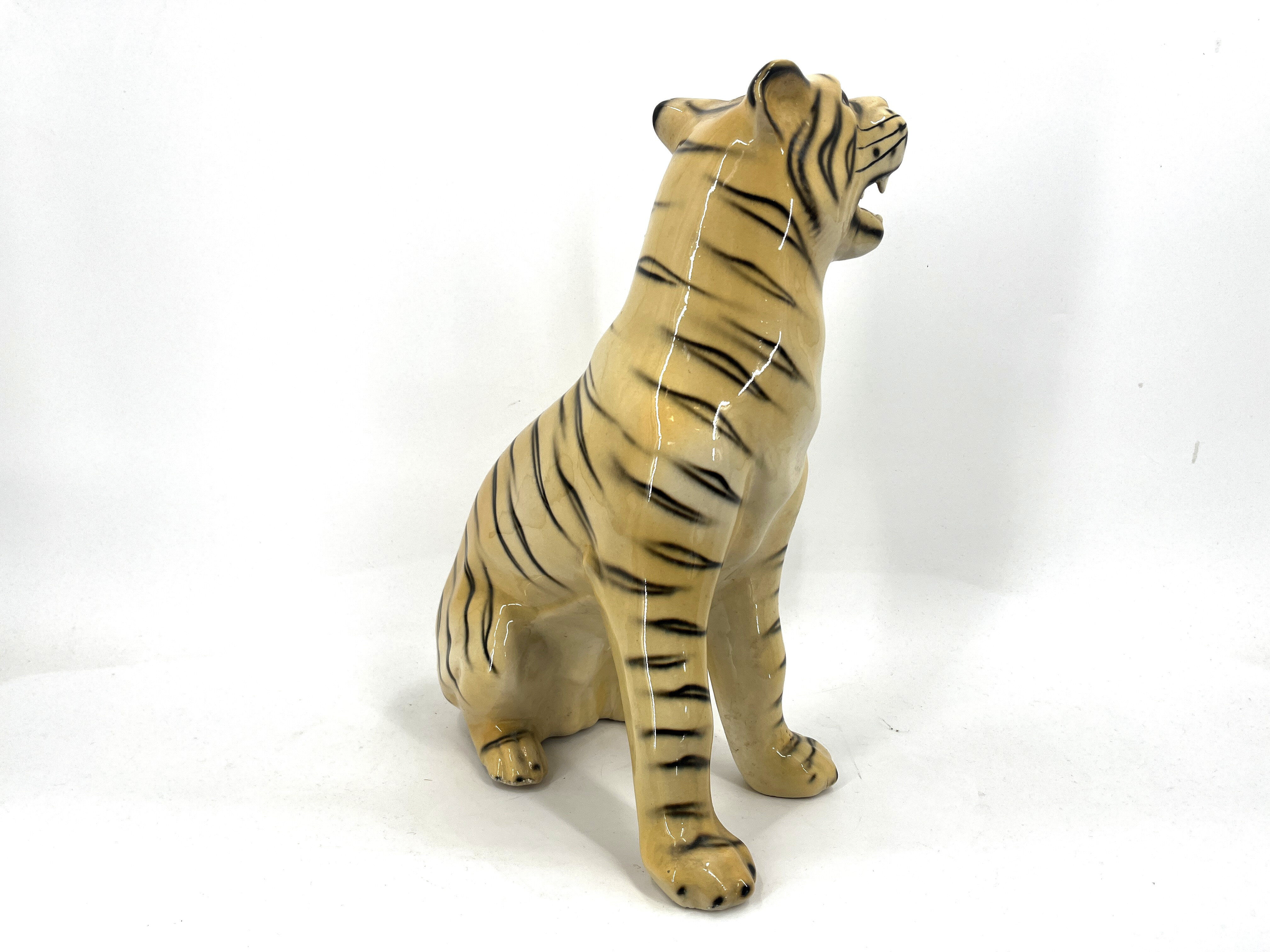 Ceramic hand painted leopard, 1960s Italy
