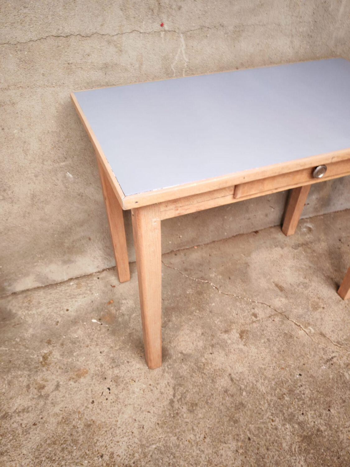 Small table or desk