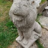 Paire de lions de jardin en pierre ancien vintage