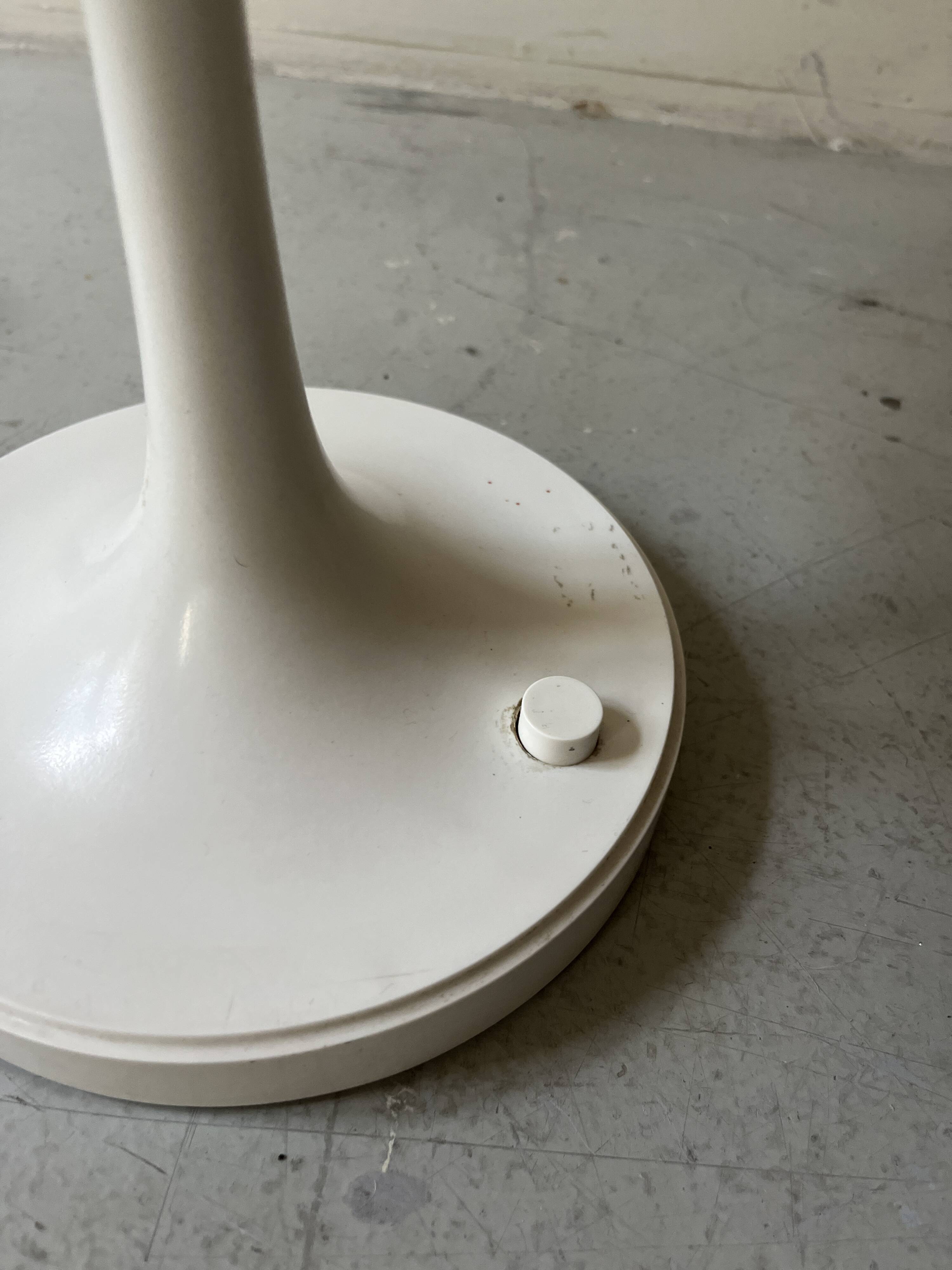 tulip table lamp ERCO, design 1970