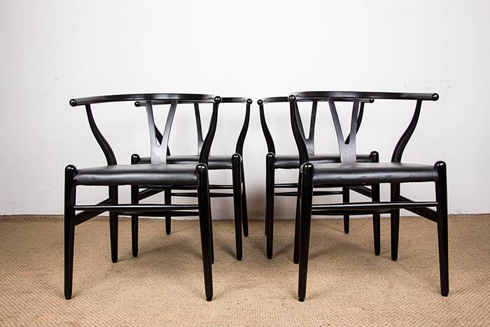 4 Danish chairs, black lacquered wood and leather, Wishbone model, Hans Wegner