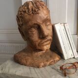 Vintage sculpted head to pose