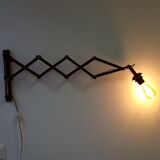 Accordion wall lamp luminaire