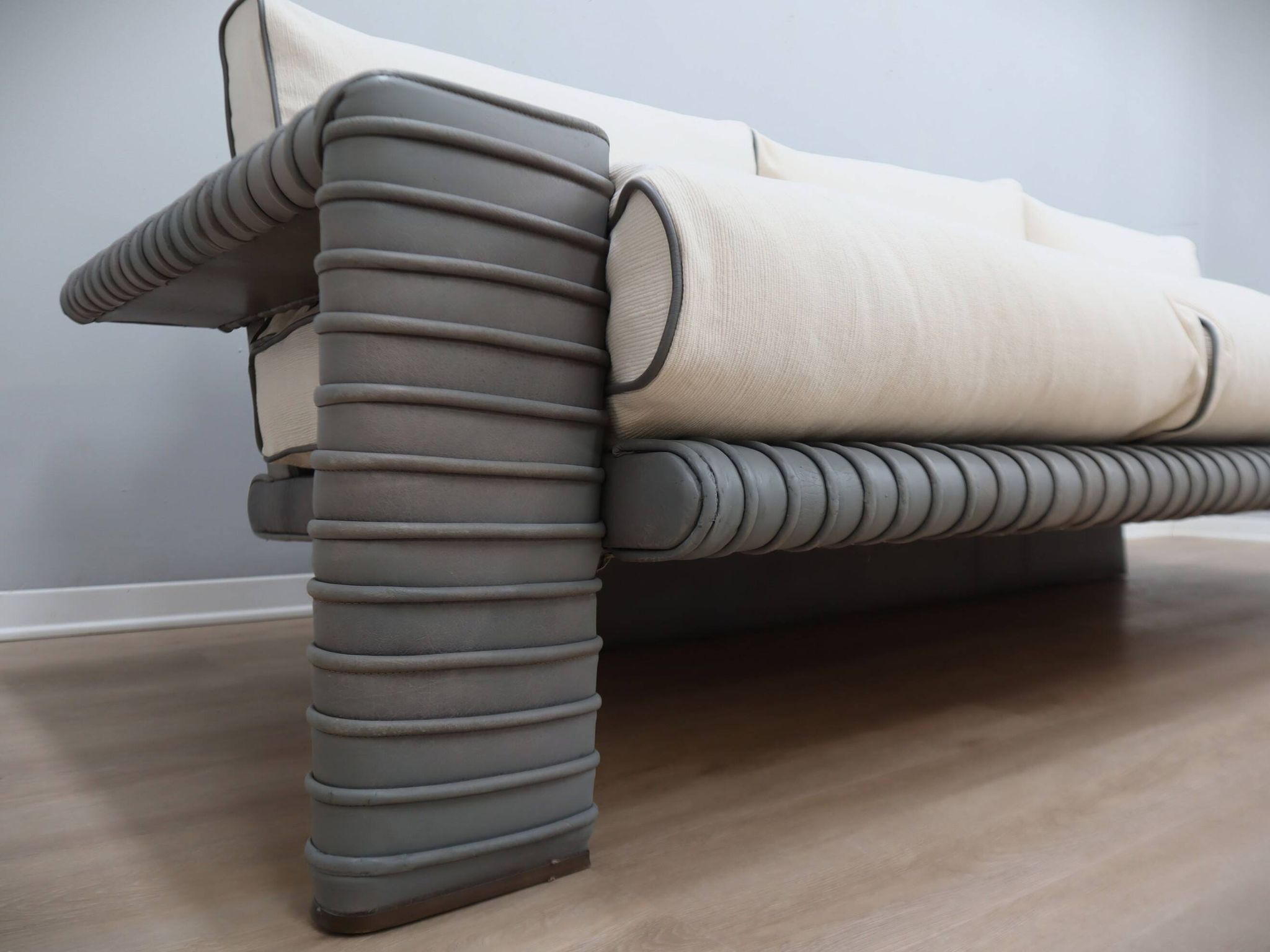 Vintage 3-seater sofa by Marzio Cecchi in ribbed leather 1970s