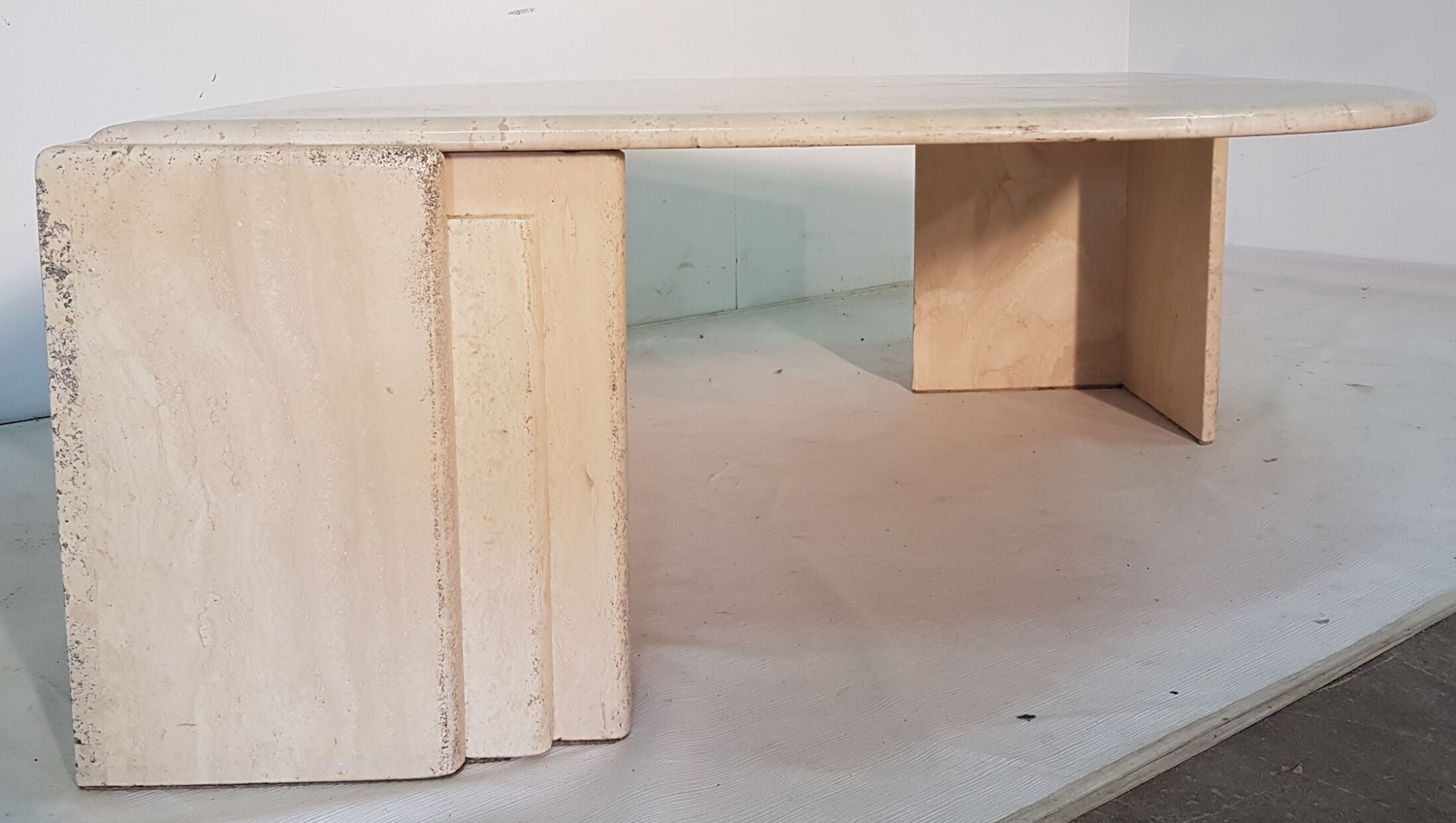 Travertin teardrop shaped coffee table, italy 1970