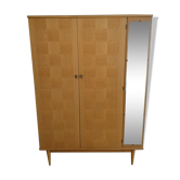 Armoire vintage