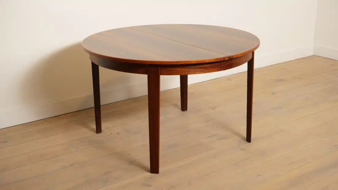 Vintage round dining table | extendable | Rosewood