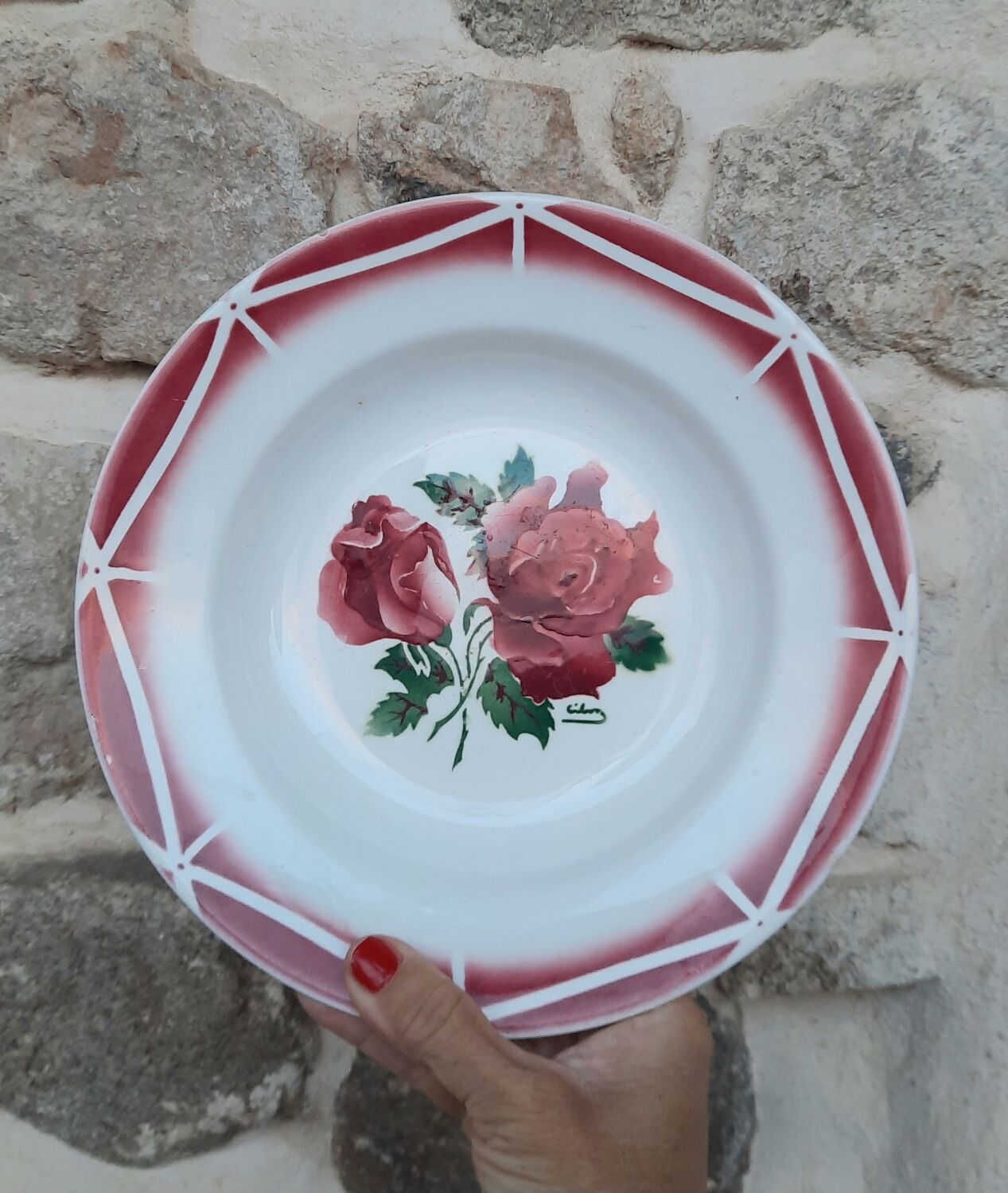 Hollow plates saint Amandoise