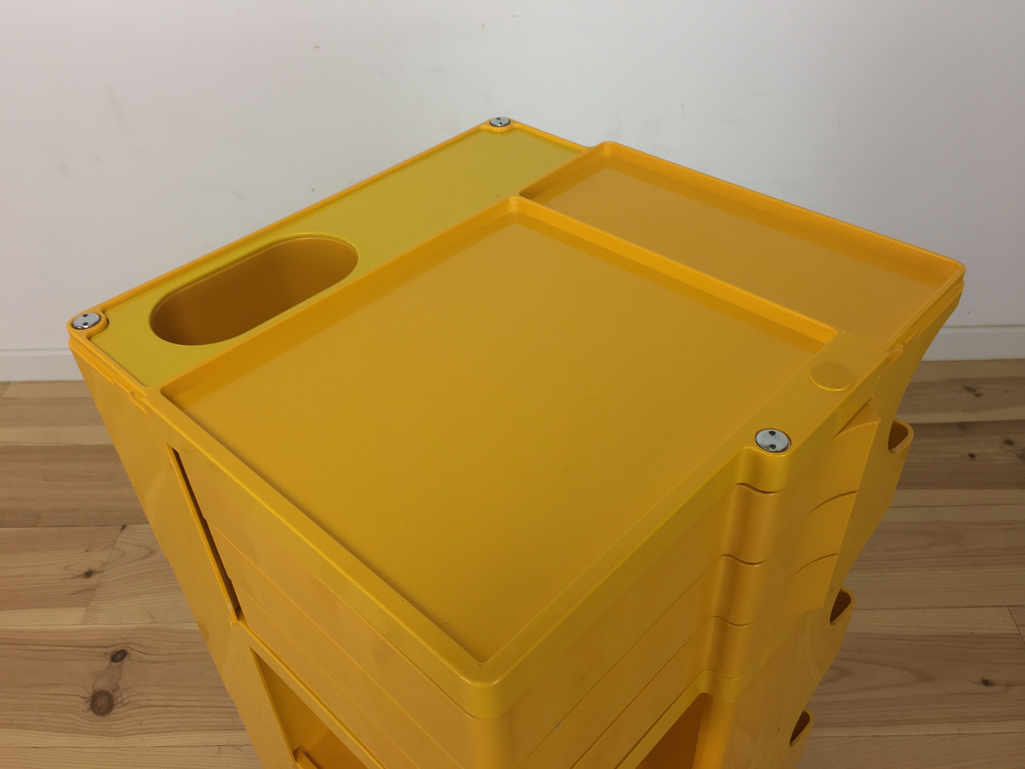 Dessert Boby by Joe Colombo