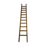Flat roof ladder made of old wood