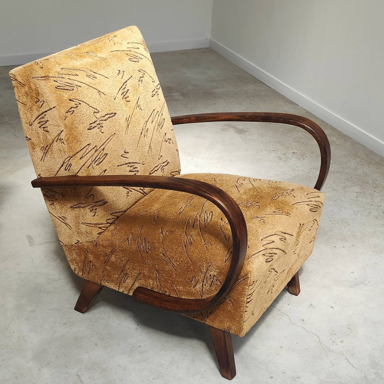 Pair of Art Deco armchairs H410 Type C by Jindrich Halabala for UP Zavody