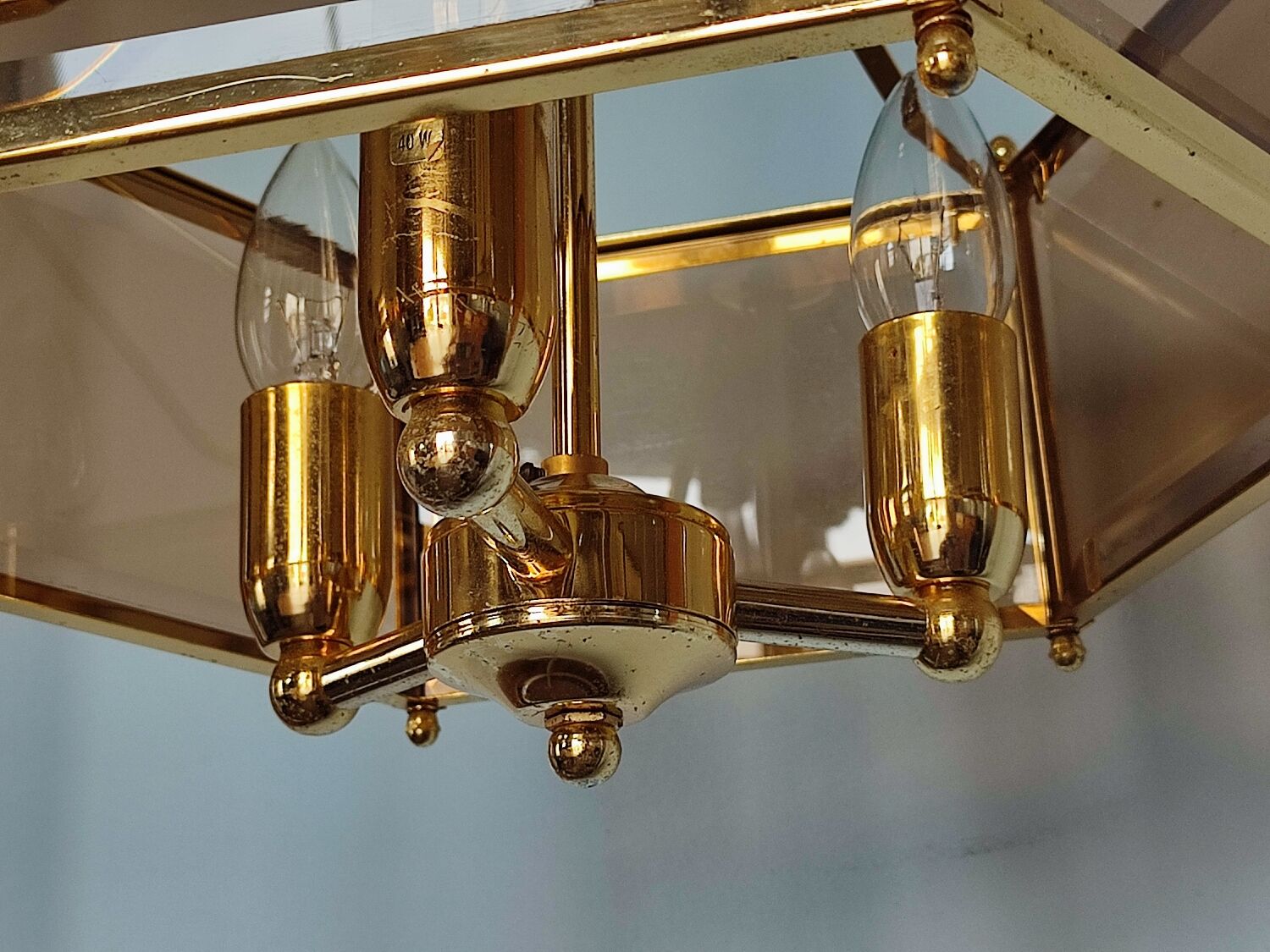 Brass pendant lamp and five-faceted vintage smoked glasses