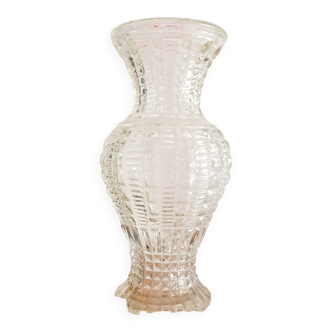 Glass vase