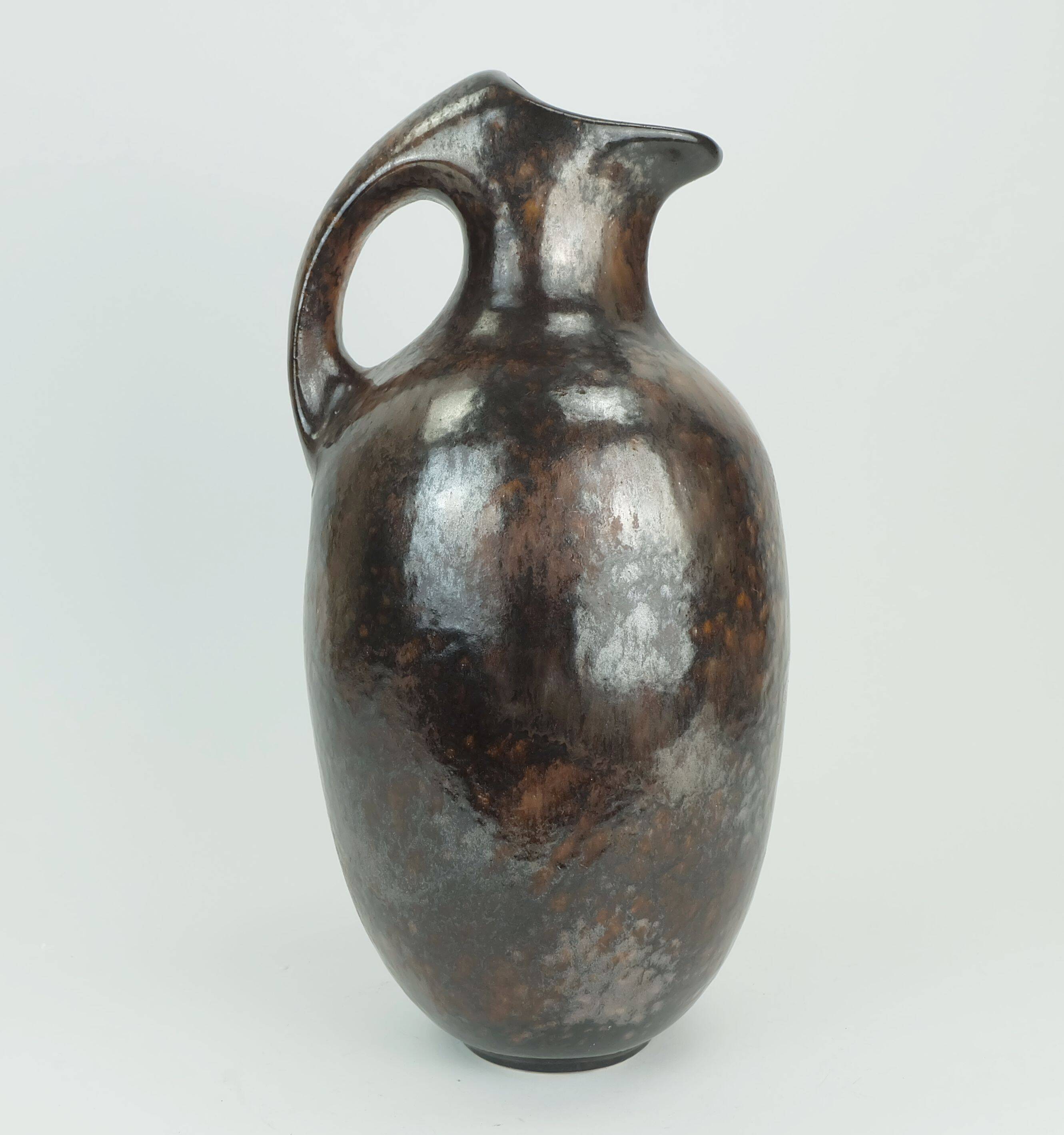 ruscha art VASE jug drip glaze shades of purple black brown 1970 80s