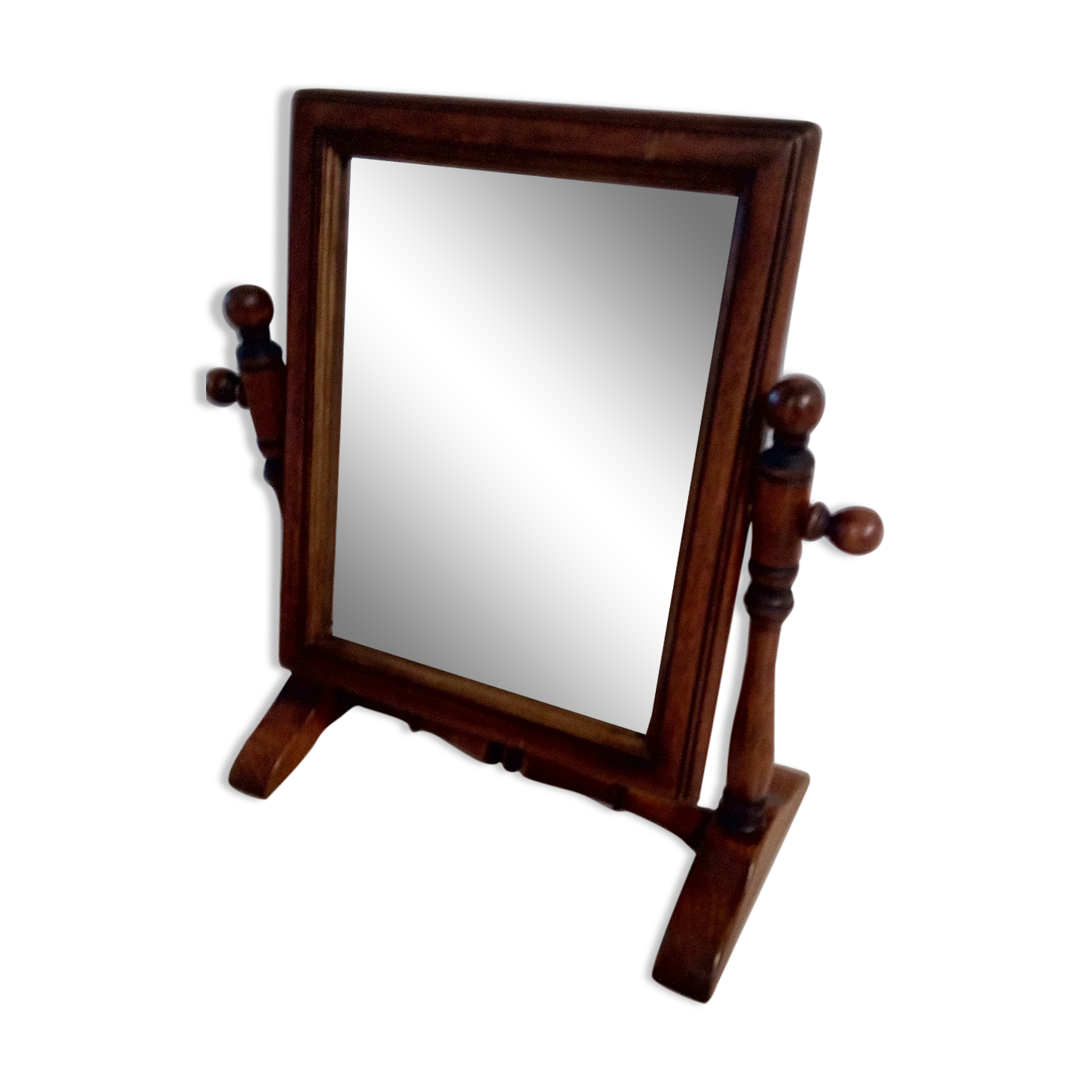 Reclining wood mirror to be laid