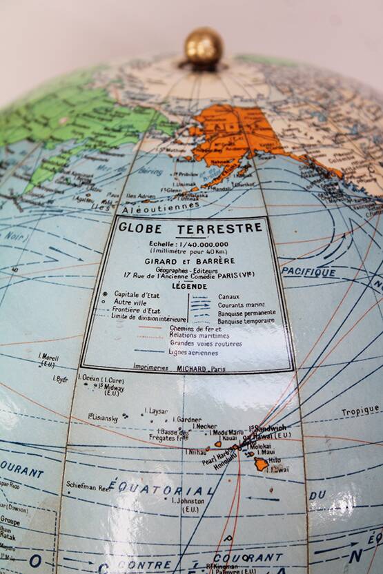 Girard and Barrère terrestrial globe